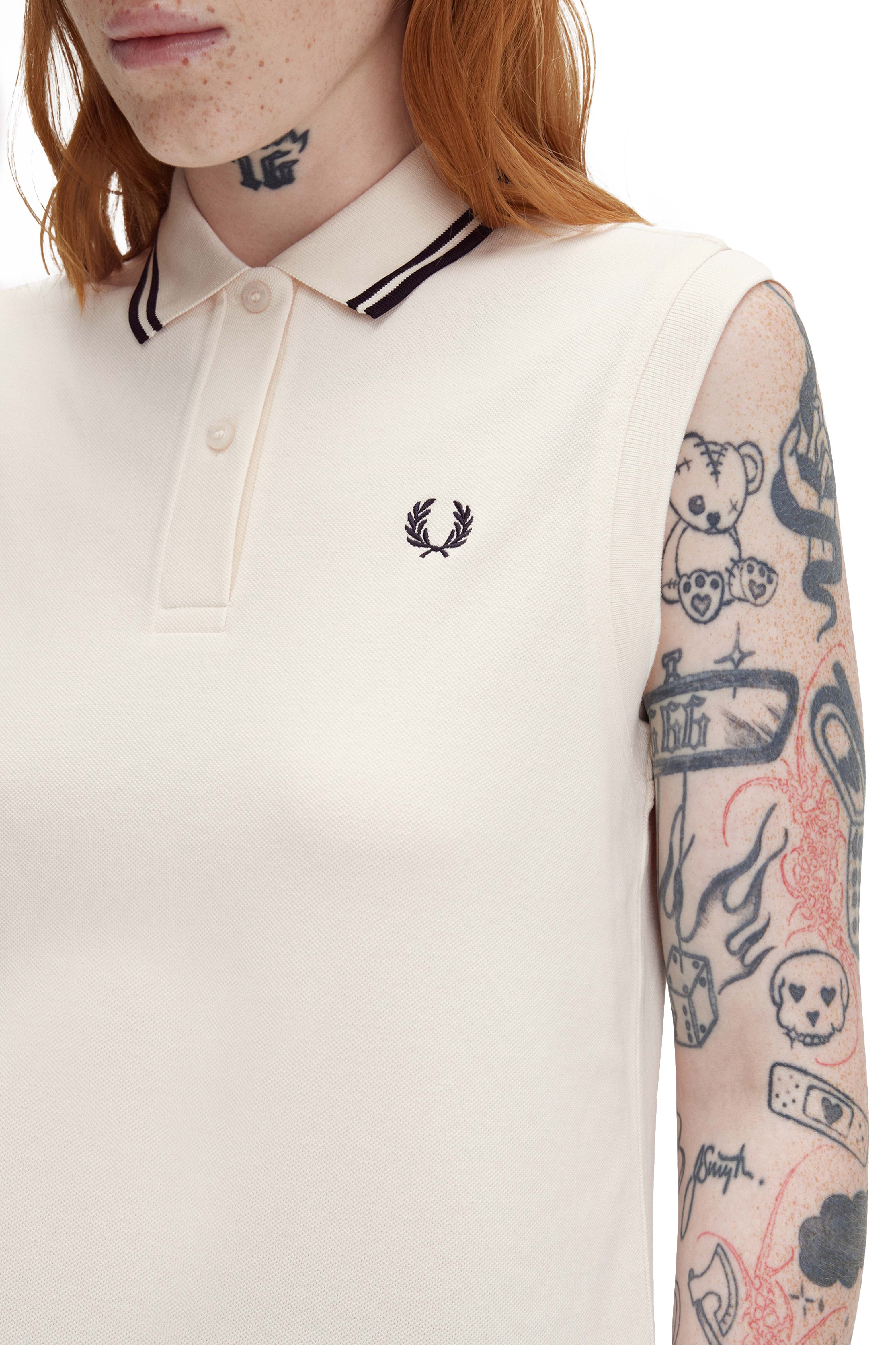 SLEEVELESS FRED PERRY SHIRT thumbnail 6