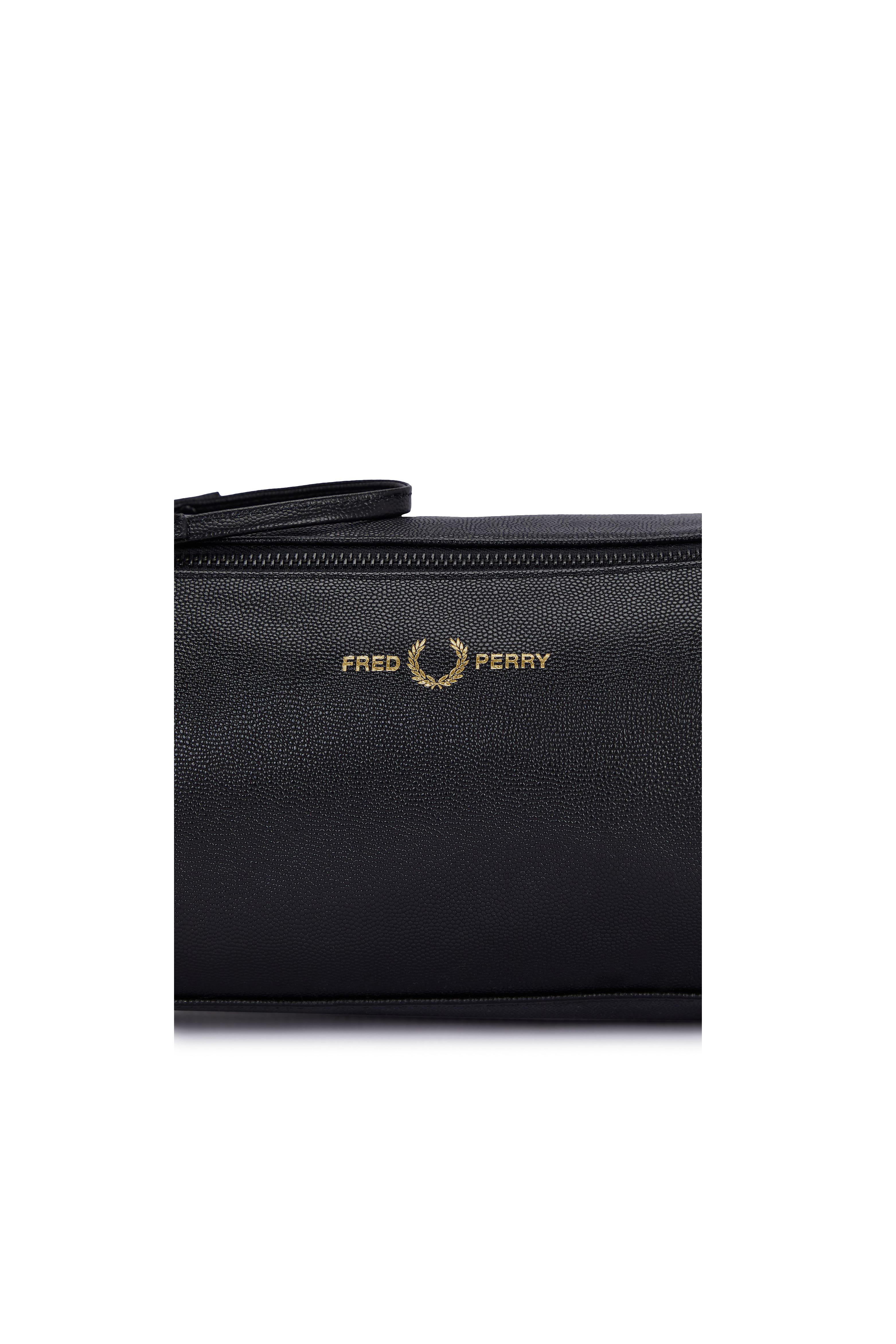 SCOTCHGRAIN LEATHER WASH BAG thumbnail 5