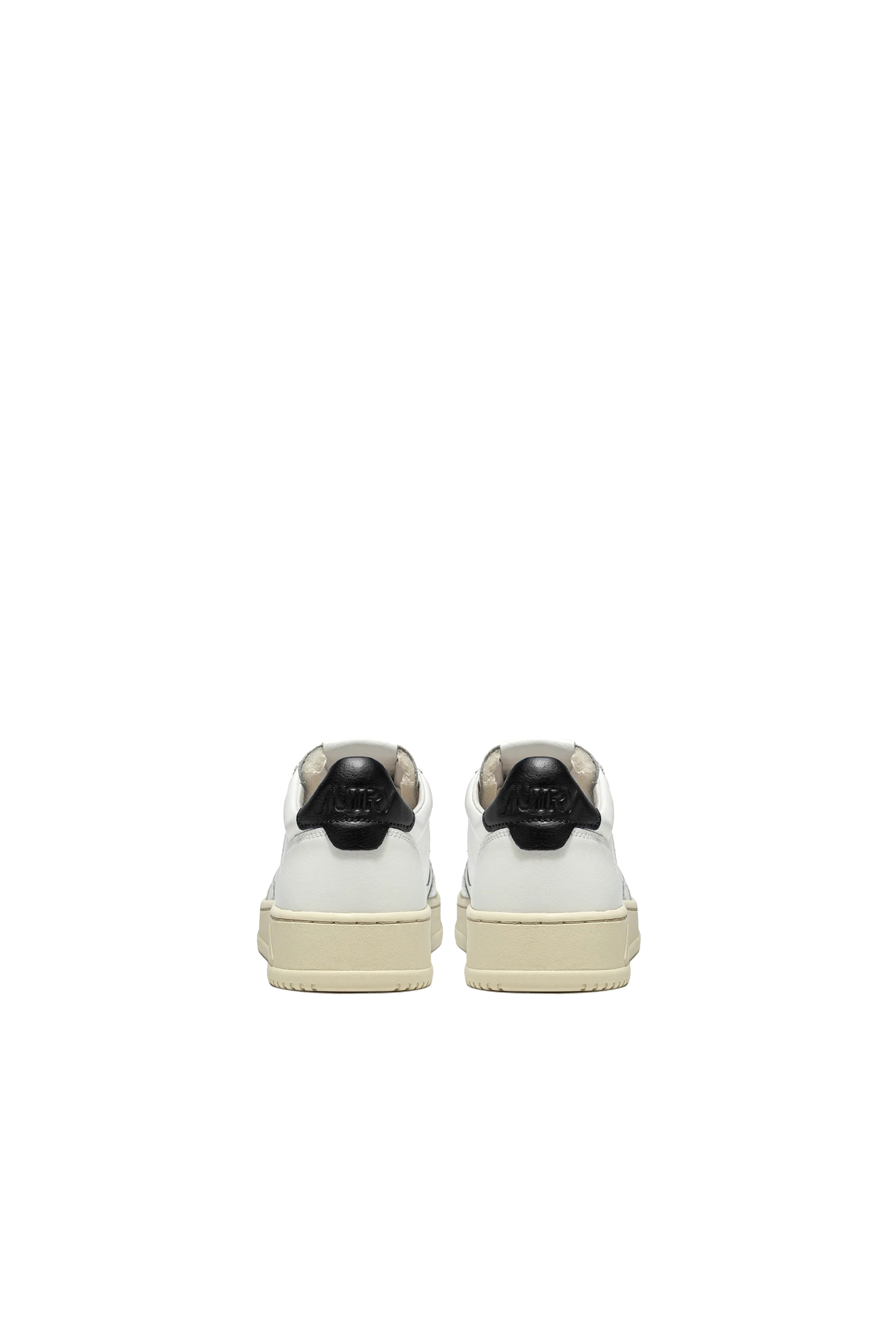 MEDALIST LOW WITH CONTRAST HEEL TAB SNEAKERS thumbnail 3