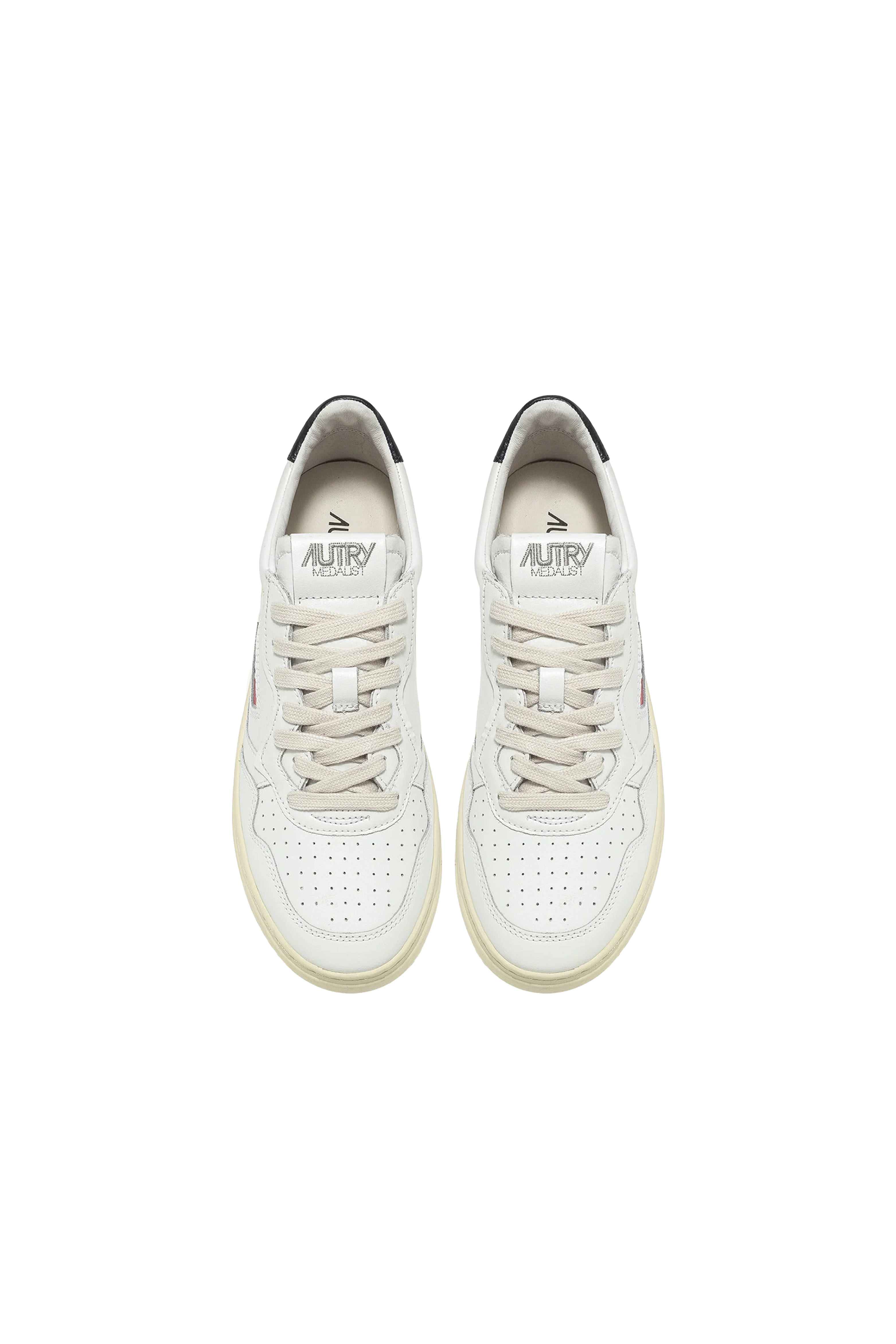 MEDALIST LOW WITH CONTRAST HEEL TAB SNEAKERS thumbnail 4