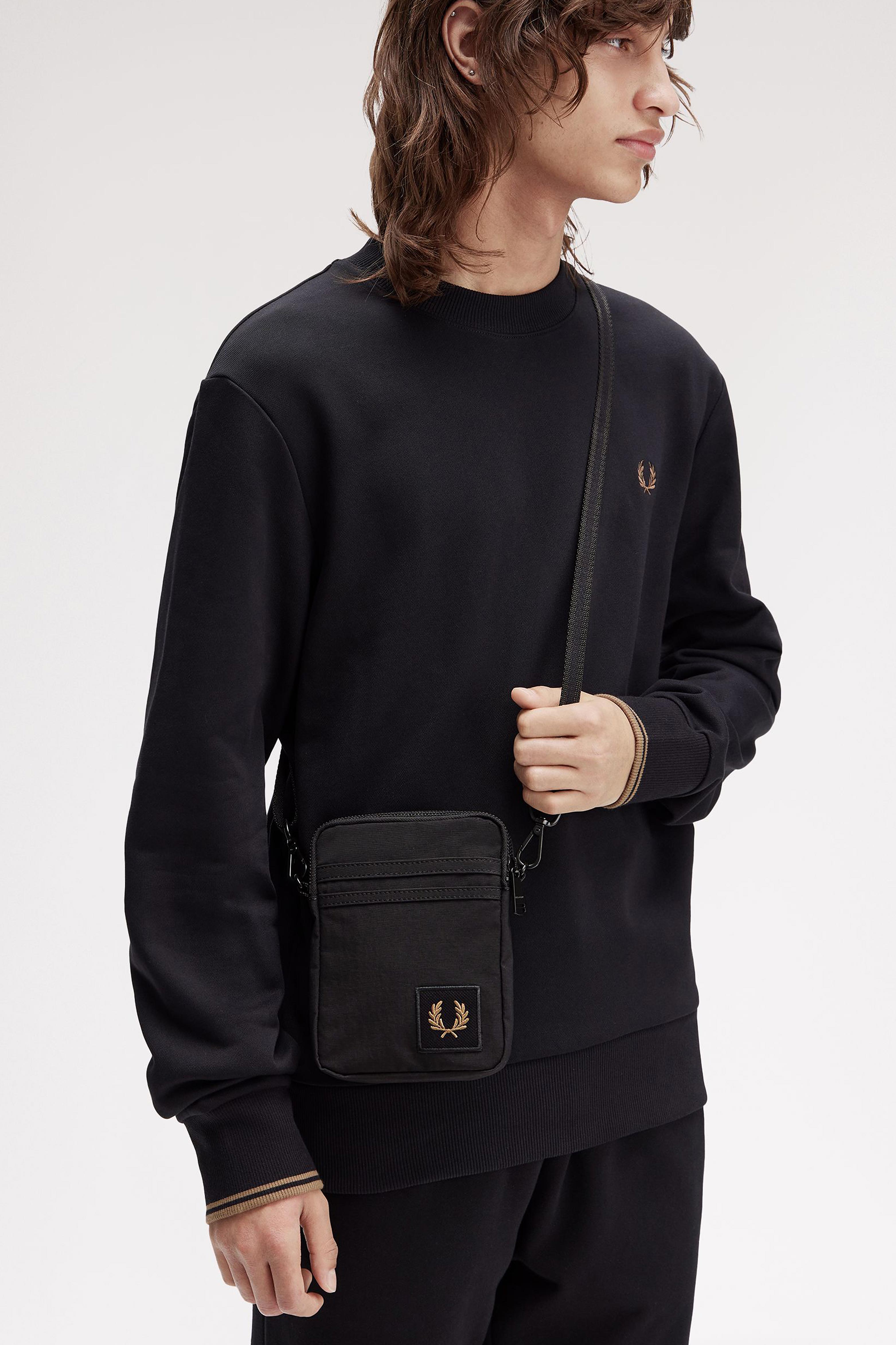 NYLON BADGE SMALL SIDE BAG thumbnail 3