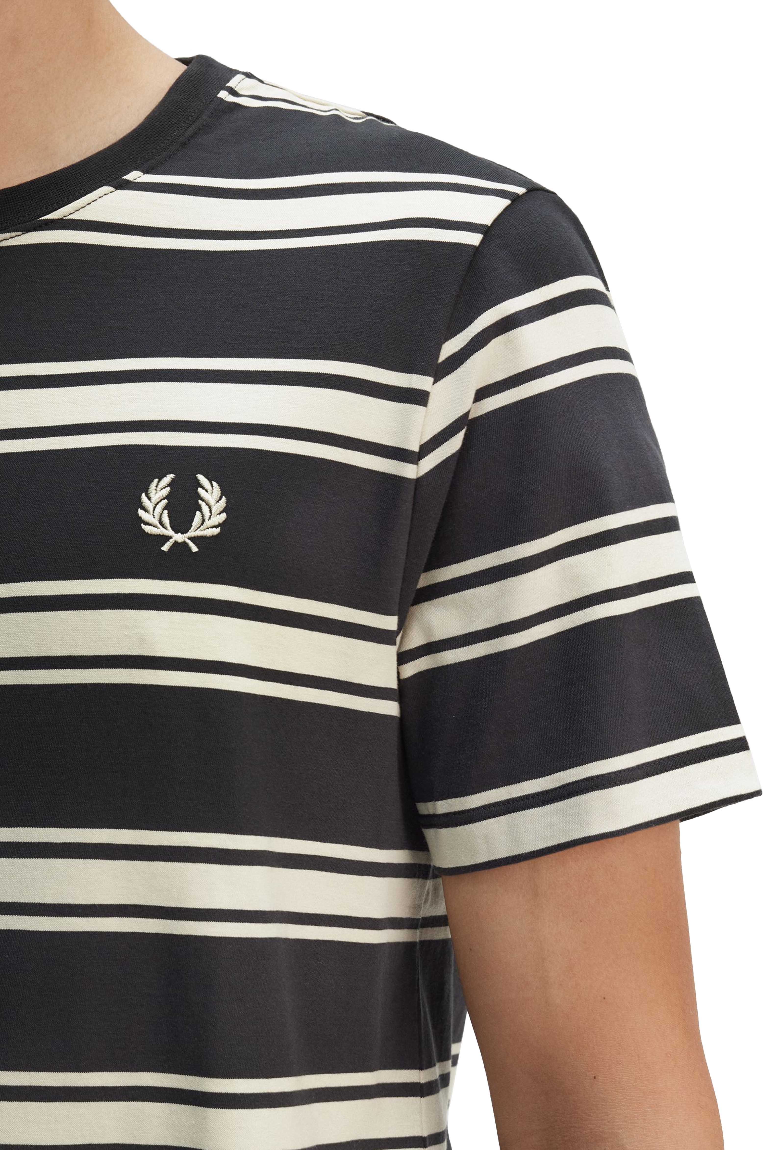 FINE STRIPE T-SHIRT thumbnail 4