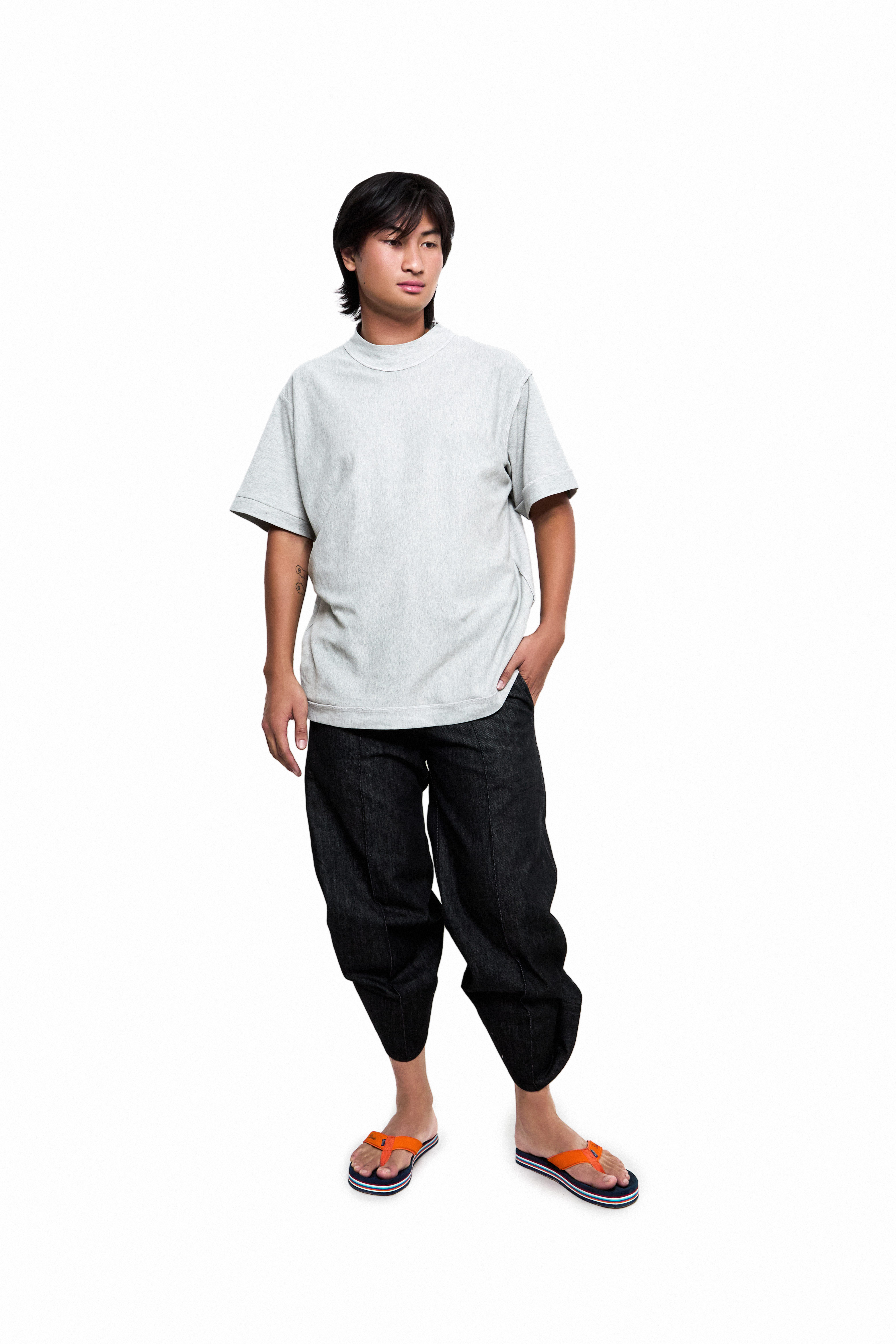 UNIVERS X CARL JAN CRUZ UNISEX SOFT KNEE JEANS