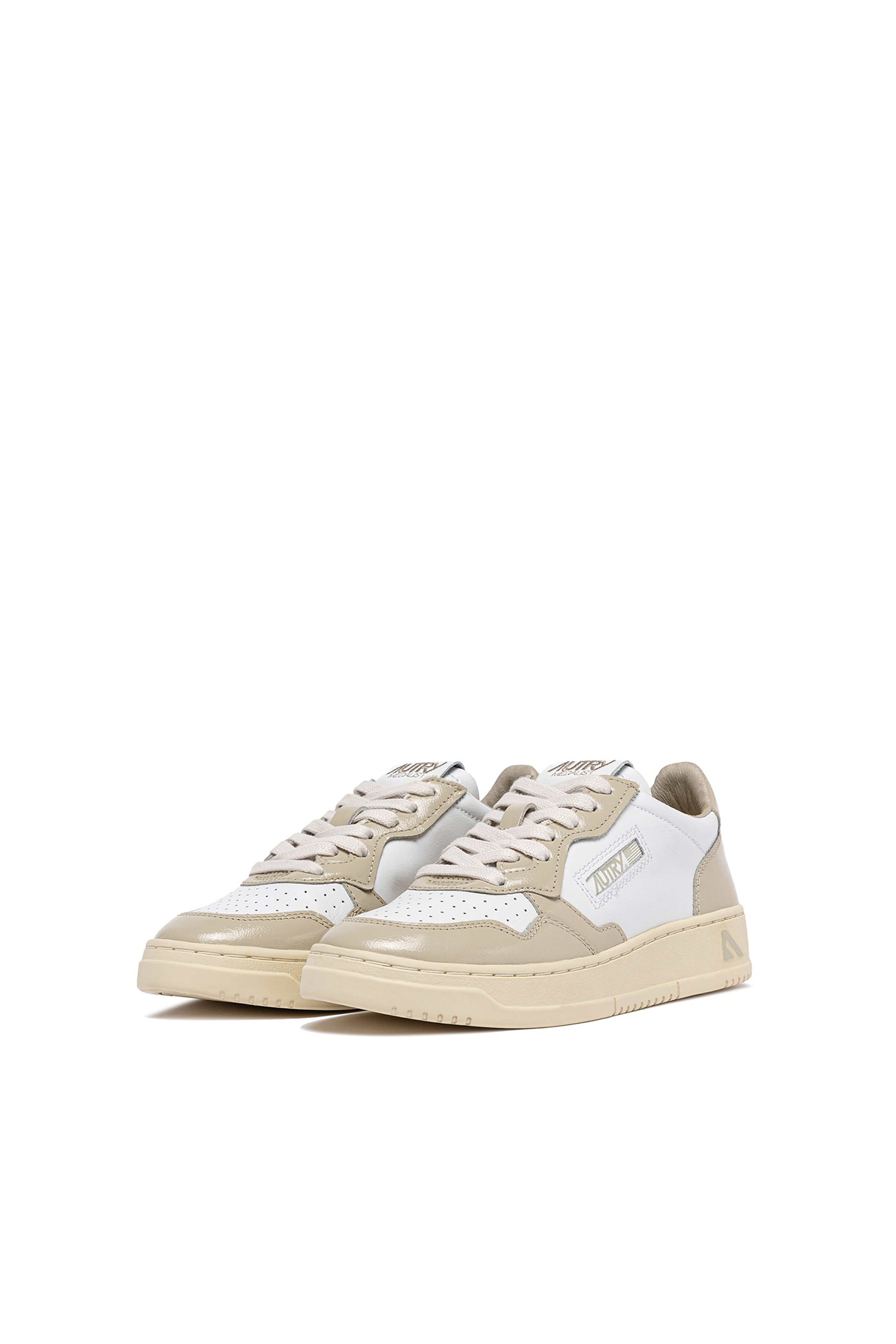 WOMENS MEDALIST LOW RT01 thumbnail 2