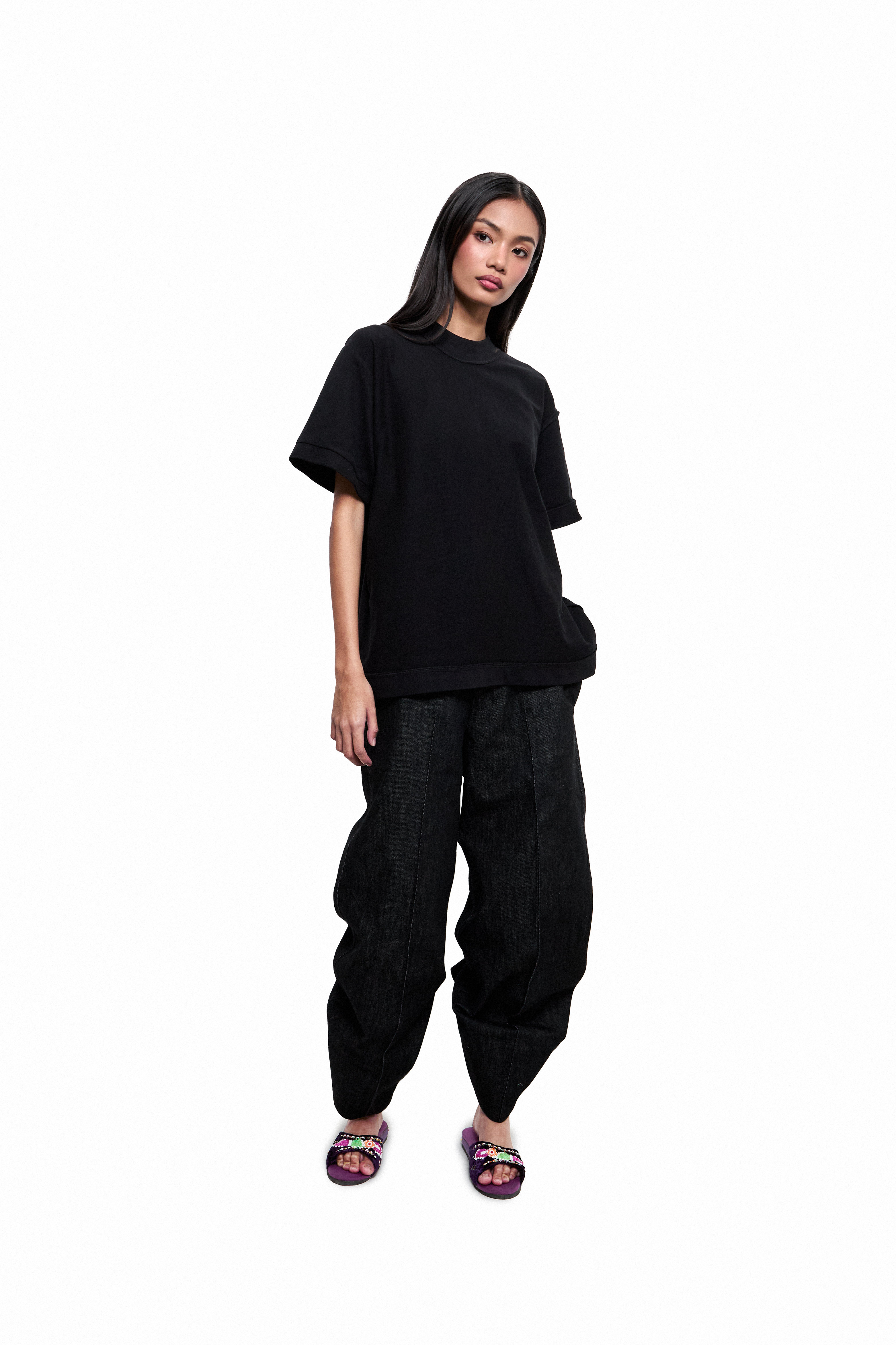 UNIVERS X CARL JAN CRUZ SOFT KNEE JEANS