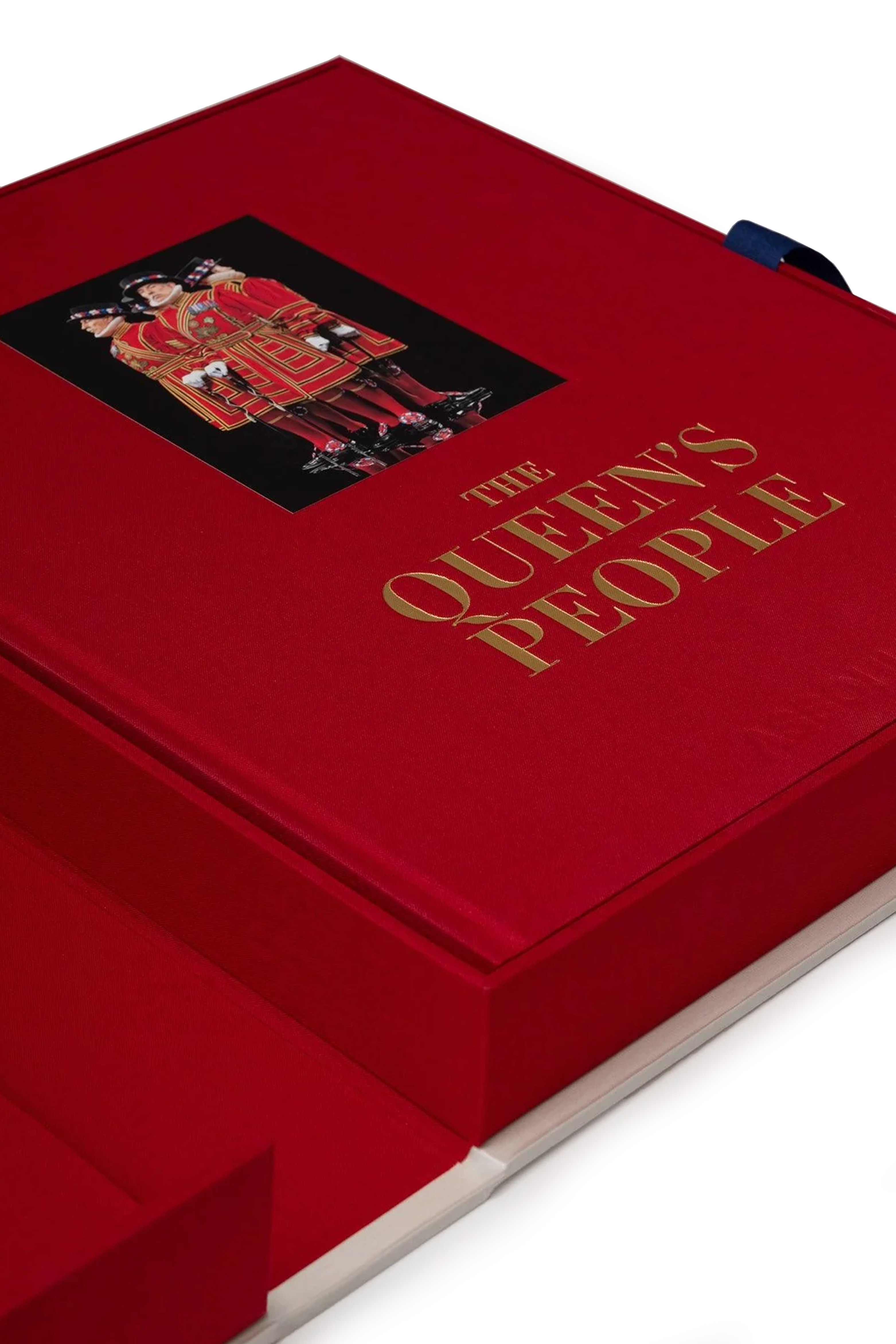 THE QUEEN'S PEOPLE thumbnail 4