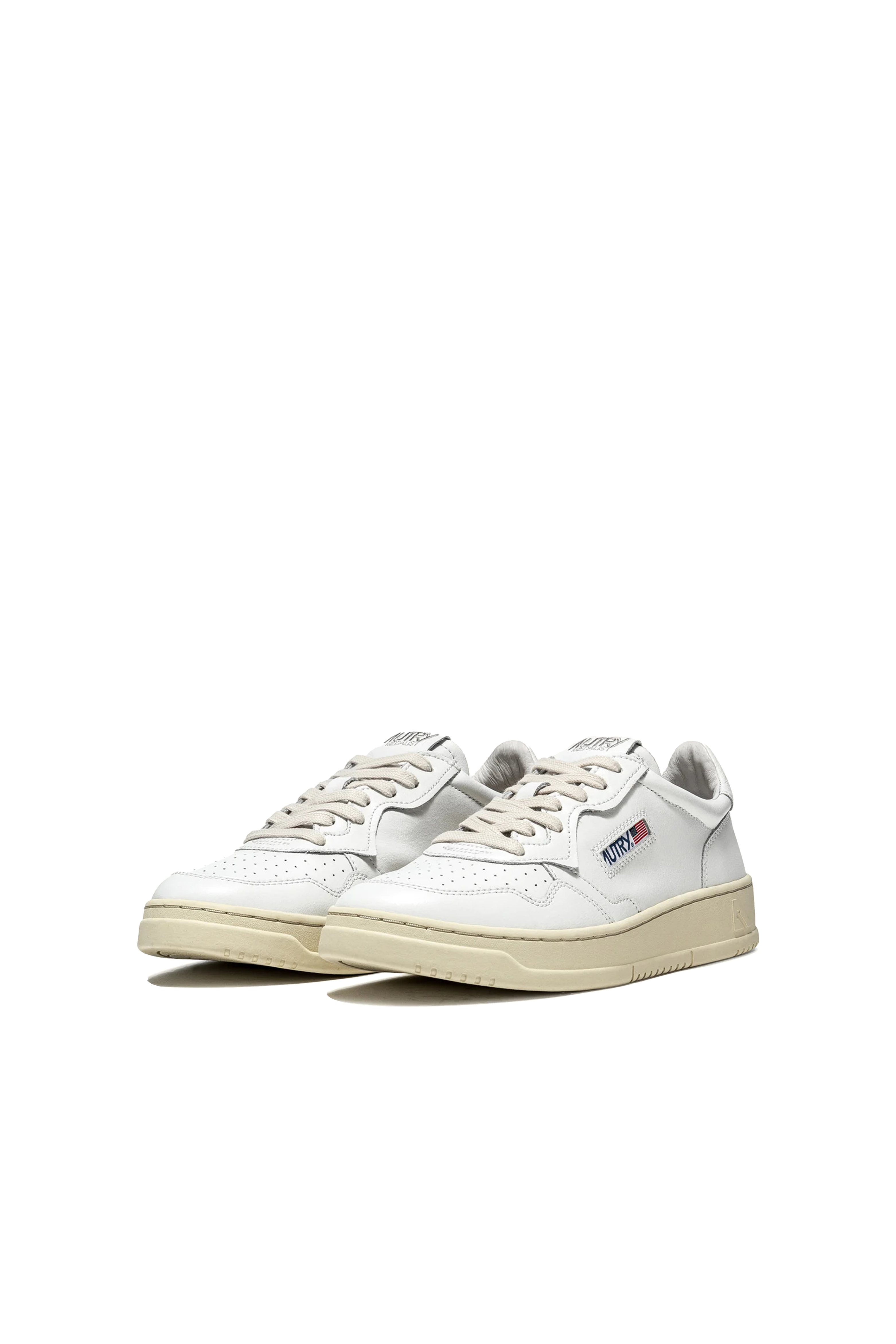 MENS MEDALIST LOW WITH CONTRAST HEEL TAB SNEAKERS thumbnail 2