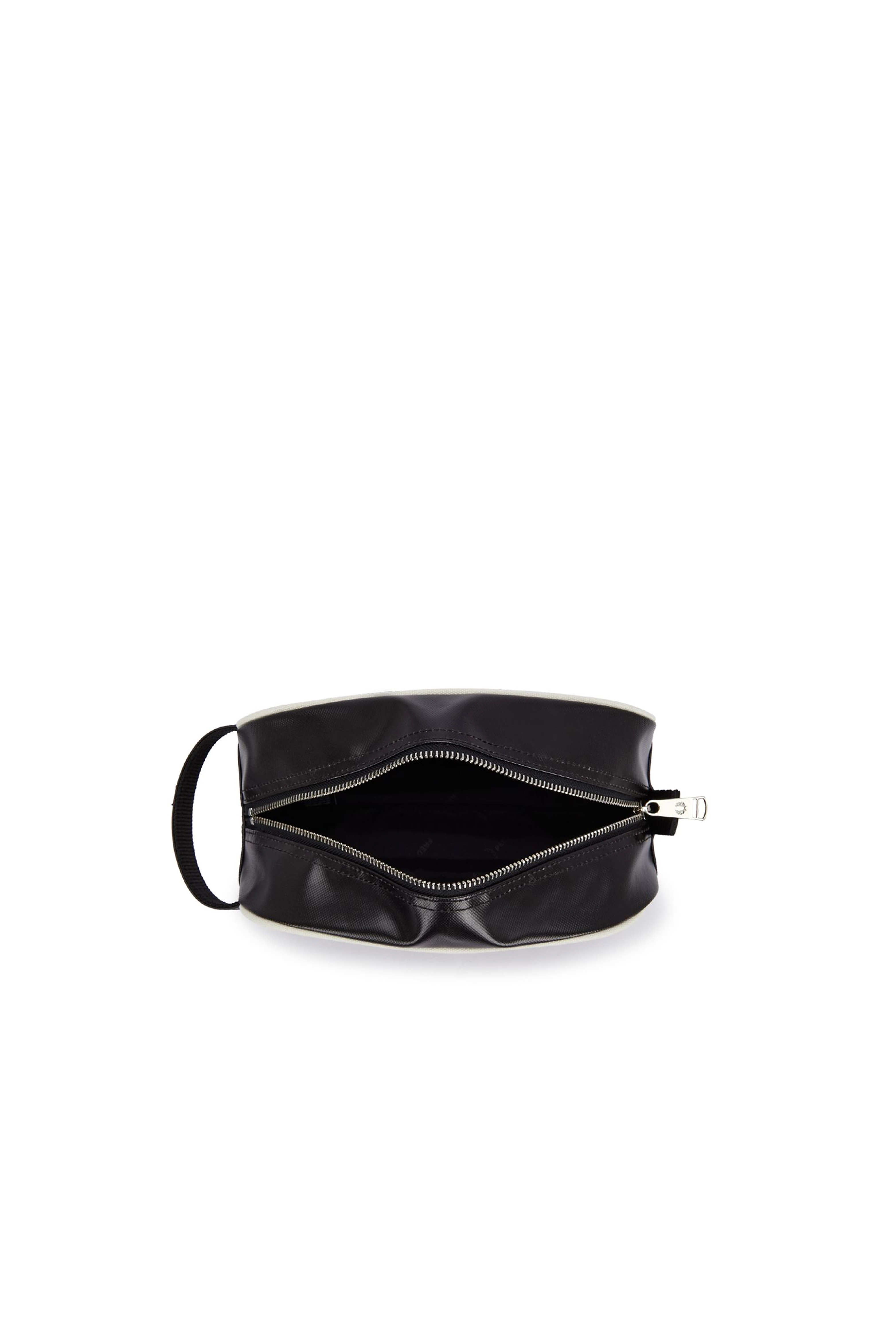 COATED POLYESTER WASH BAG thumbnail 4