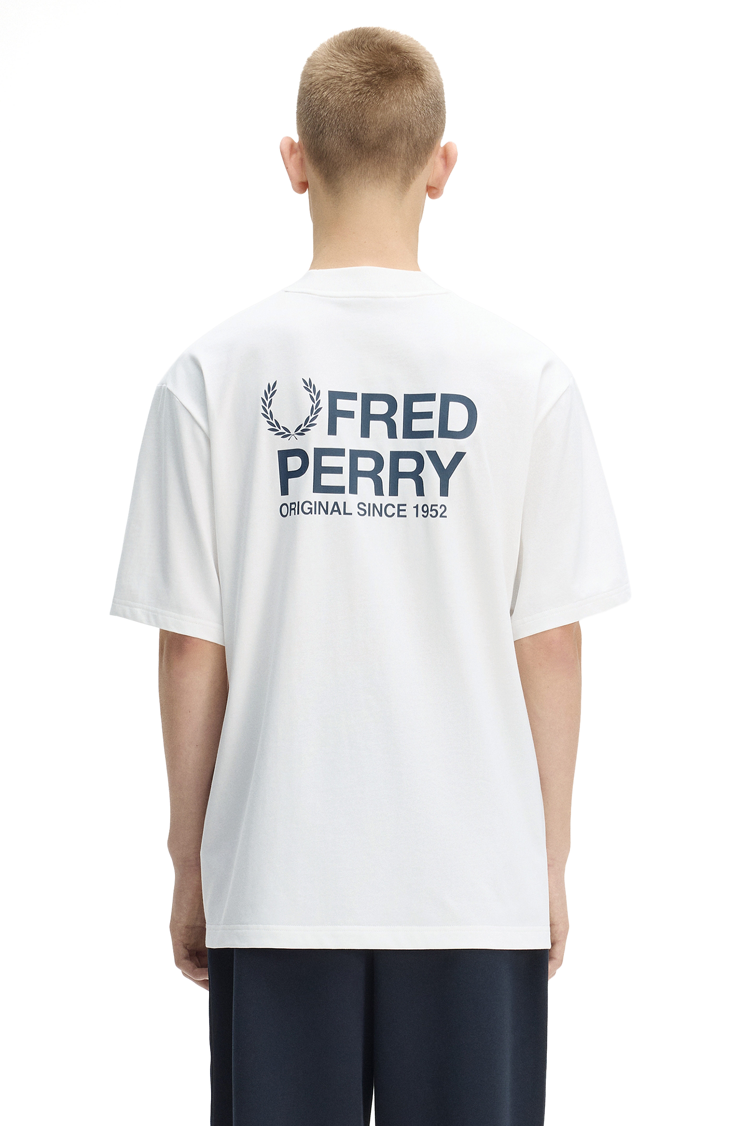 MEN'S BACK PRINT FRED PERRY TEXT T-SHIRT thumbnail 4