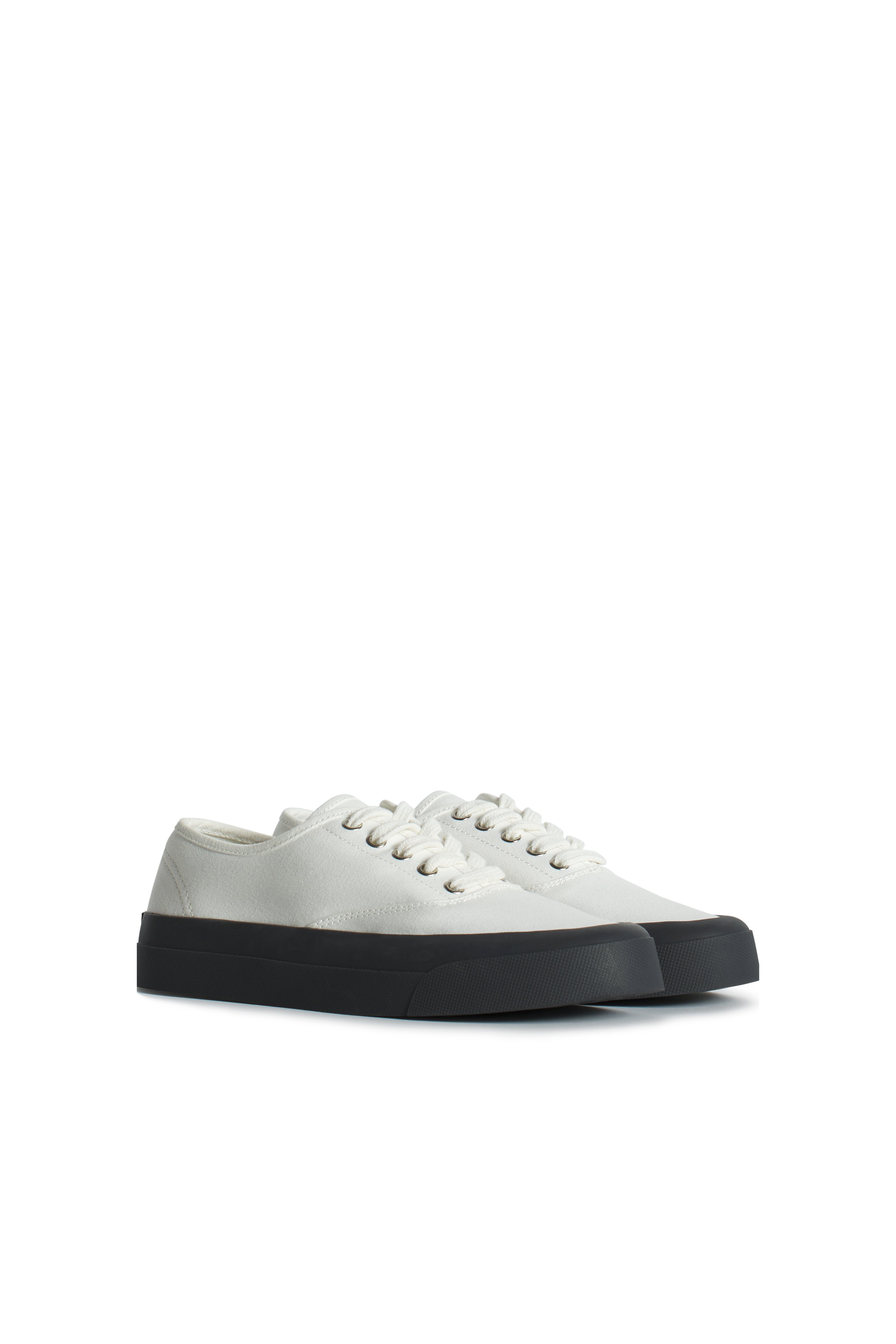 CANVAS LACE-UP SNEAKERS thumbnail 2