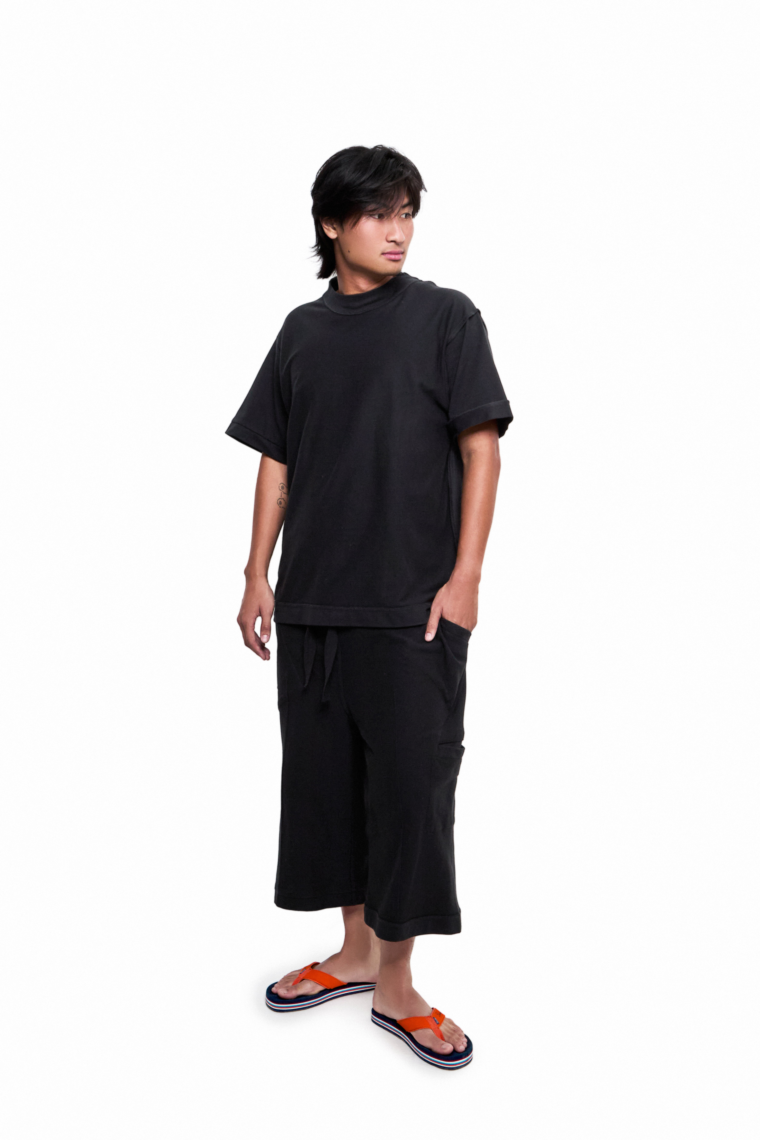 UNIVERS X CARL JAN CRUZ BOX TEE
