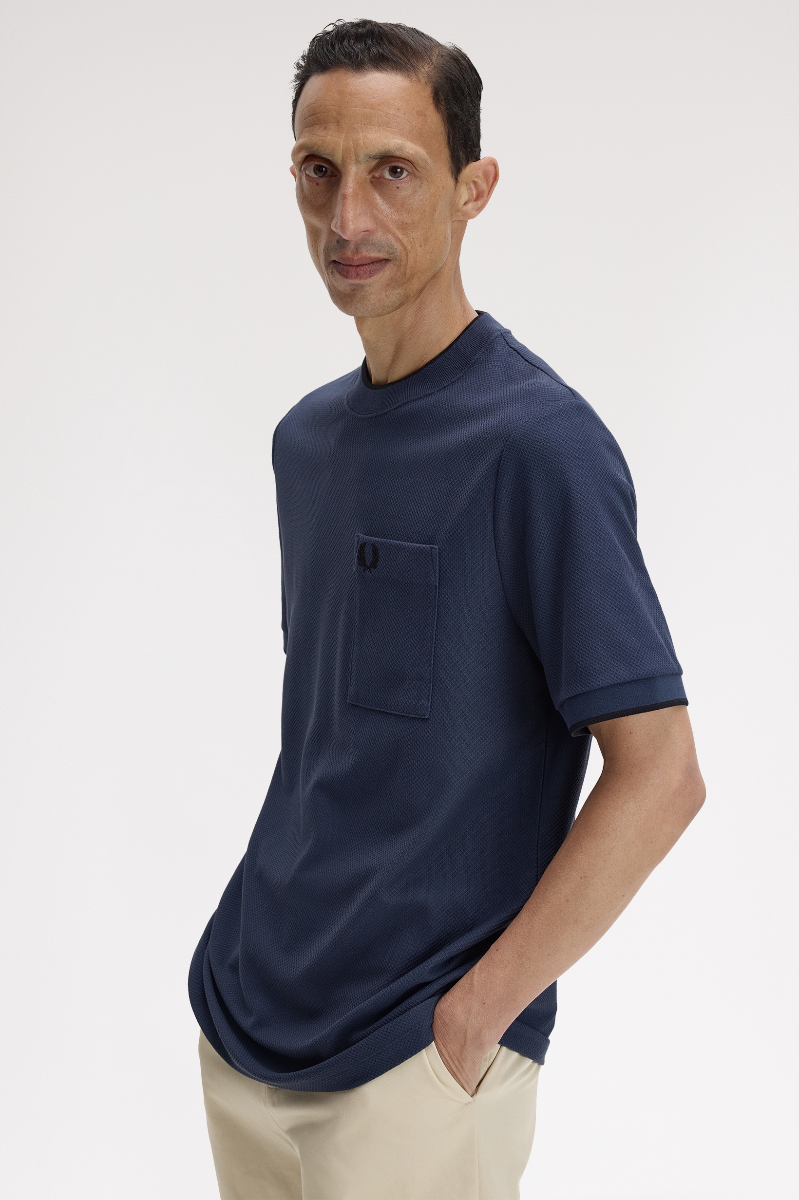 MEN'S POCKET DETAIL PIQUE T-SHIRT thumbnail 3